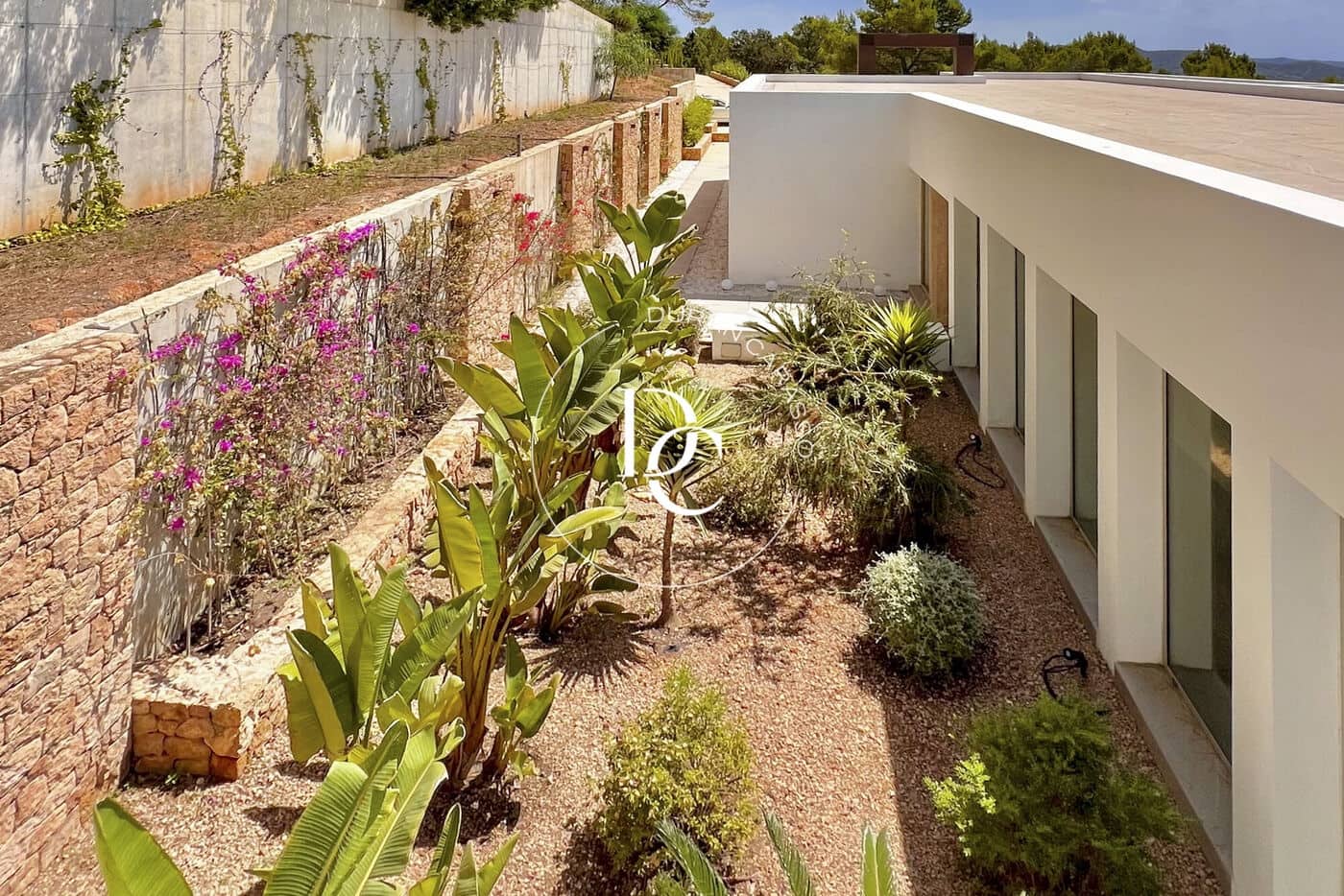 5 bedroom Villa for sale in Es Cubells with pool - € 8,950,000 (Ref: 8296158)