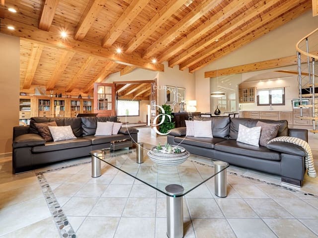 5 chambre Finca/Maison de Campagne à vendre à Vallcebre - 895 000 € (Ref: 8296175)