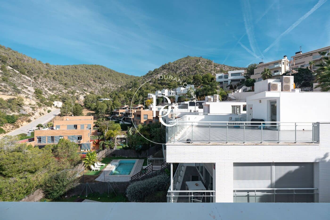 6 soveværelse Villa til salg i Sitges med swimmingpool - € 1.050.000 (Ref: 8296224)