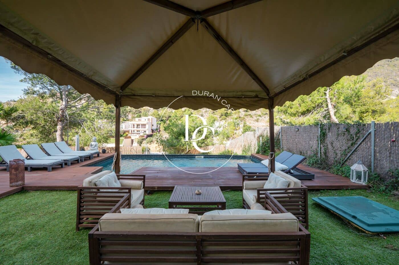 6 soveværelse Villa til salg i Sitges med swimmingpool - € 1.050.000 (Ref: 8296224)