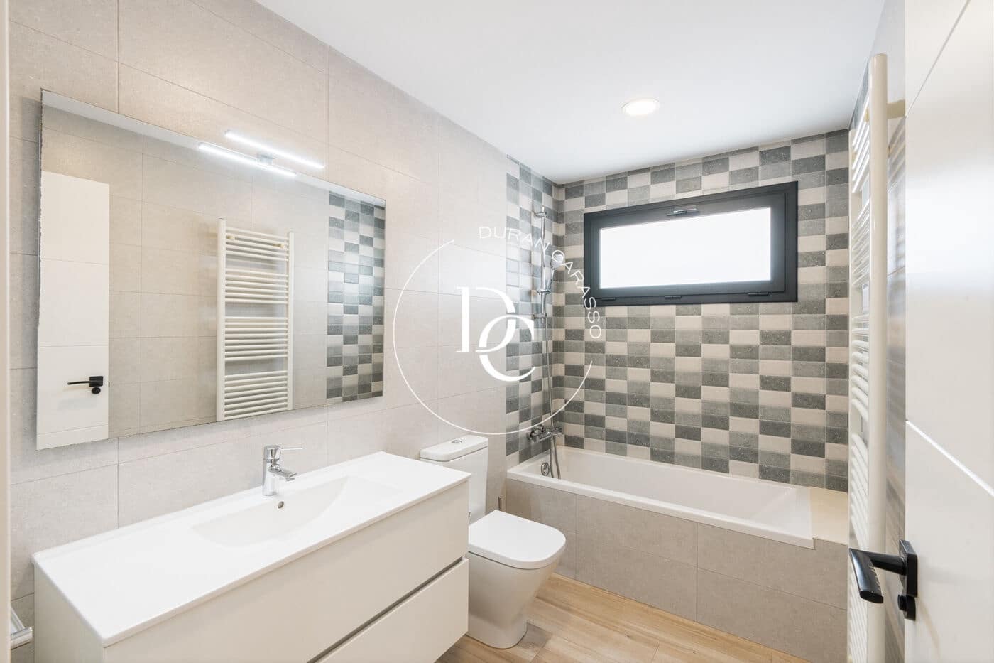 5 bedroom Villa for sale in El Vendrell - € 745,000 (Ref: 8296237)