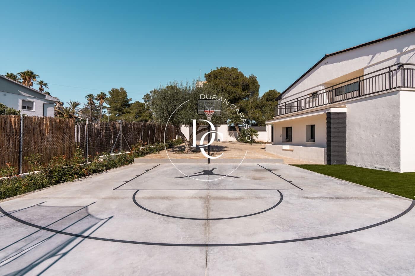 5 bedroom Villa for sale in El Vendrell - € 745,000 (Ref: 8296237)