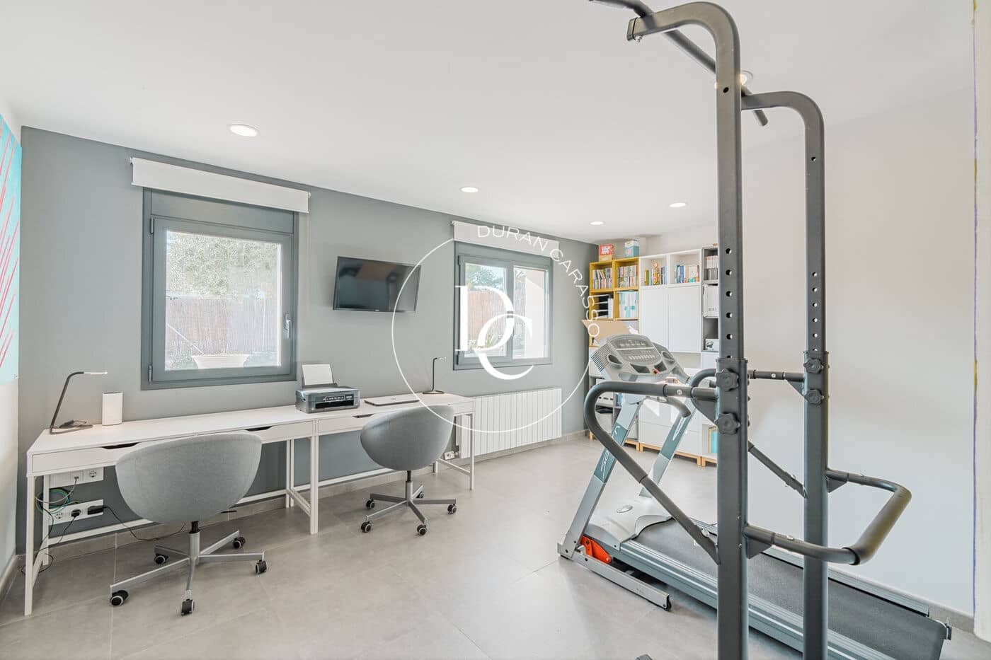 5 bedroom Villa for sale in El Vendrell - € 745,000 (Ref: 8296237)