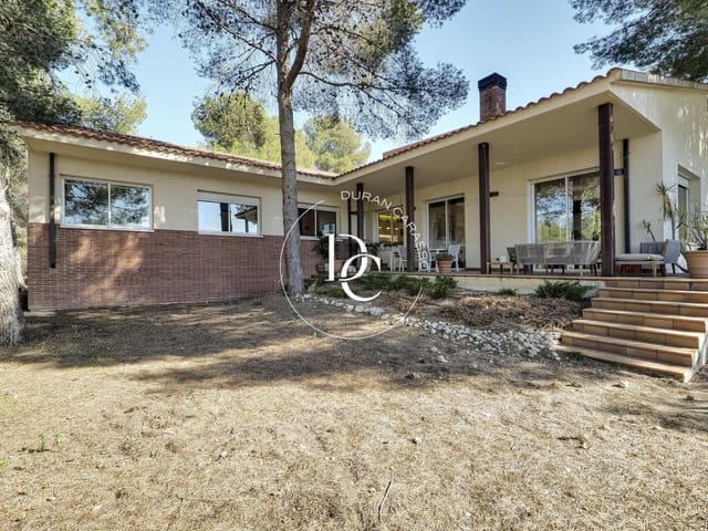 5 bedroom Villa for sale in Tarragona city - € 950,000 (Ref: 8296240)