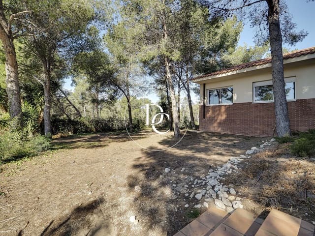 5 bedroom Villa for sale in Tarragona city - € 950,000 (Ref: 8296240)