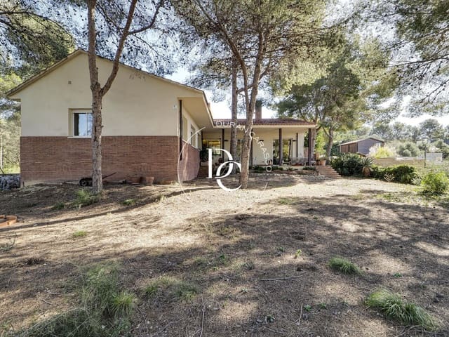 5 bedroom Villa for sale in Tarragona city - € 950,000 (Ref: 8296240)