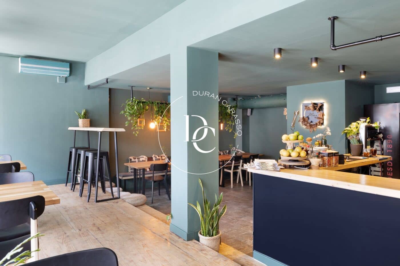 Commercial for sale in Vilanova i la Geltru - € 390,000 (Ref: 8296249)