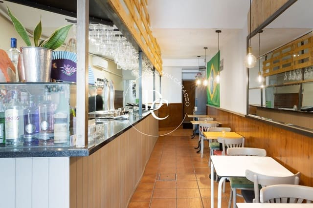 Commercial for sale in Vilanova i la Geltrú - € 430,000 (Ref: 8296254)