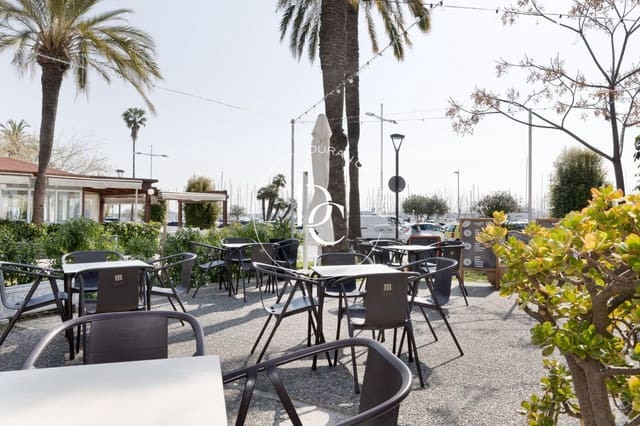 Commercial for sale in Vilanova i la Geltrú - € 430,000 (Ref: 8296254)