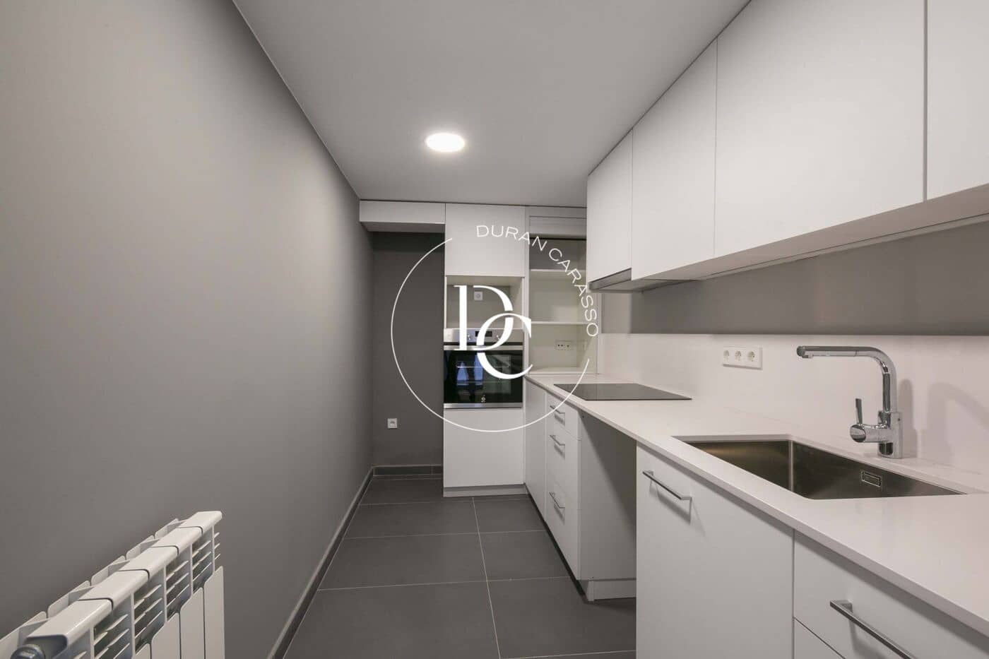 3 soveværelse Lejlighed til salg i Barcelona by - € 635.000 (Ref: 8296275)