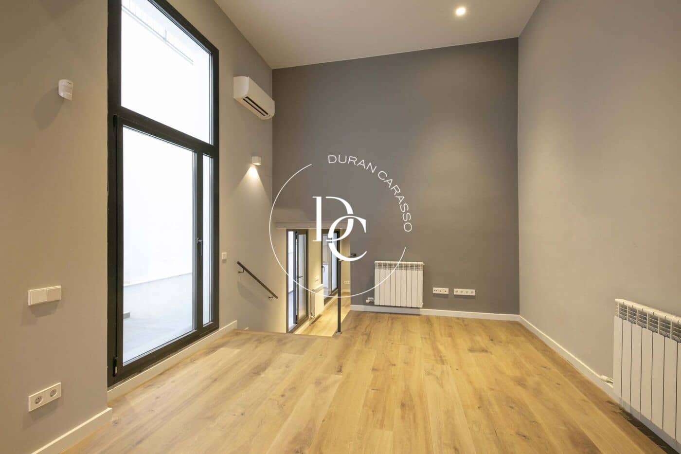 3 soveværelse Lejlighed til salg i Barcelona by - € 635.000 (Ref: 8296275)