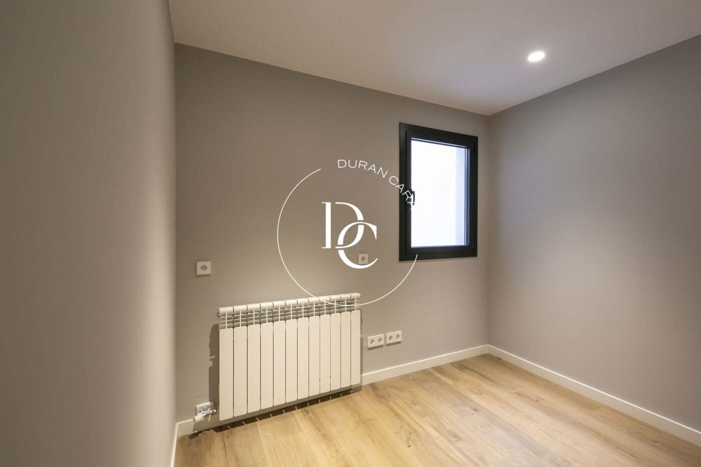 3 soveværelse Lejlighed til salg i Barcelona by - € 635.000 (Ref: 8296275)