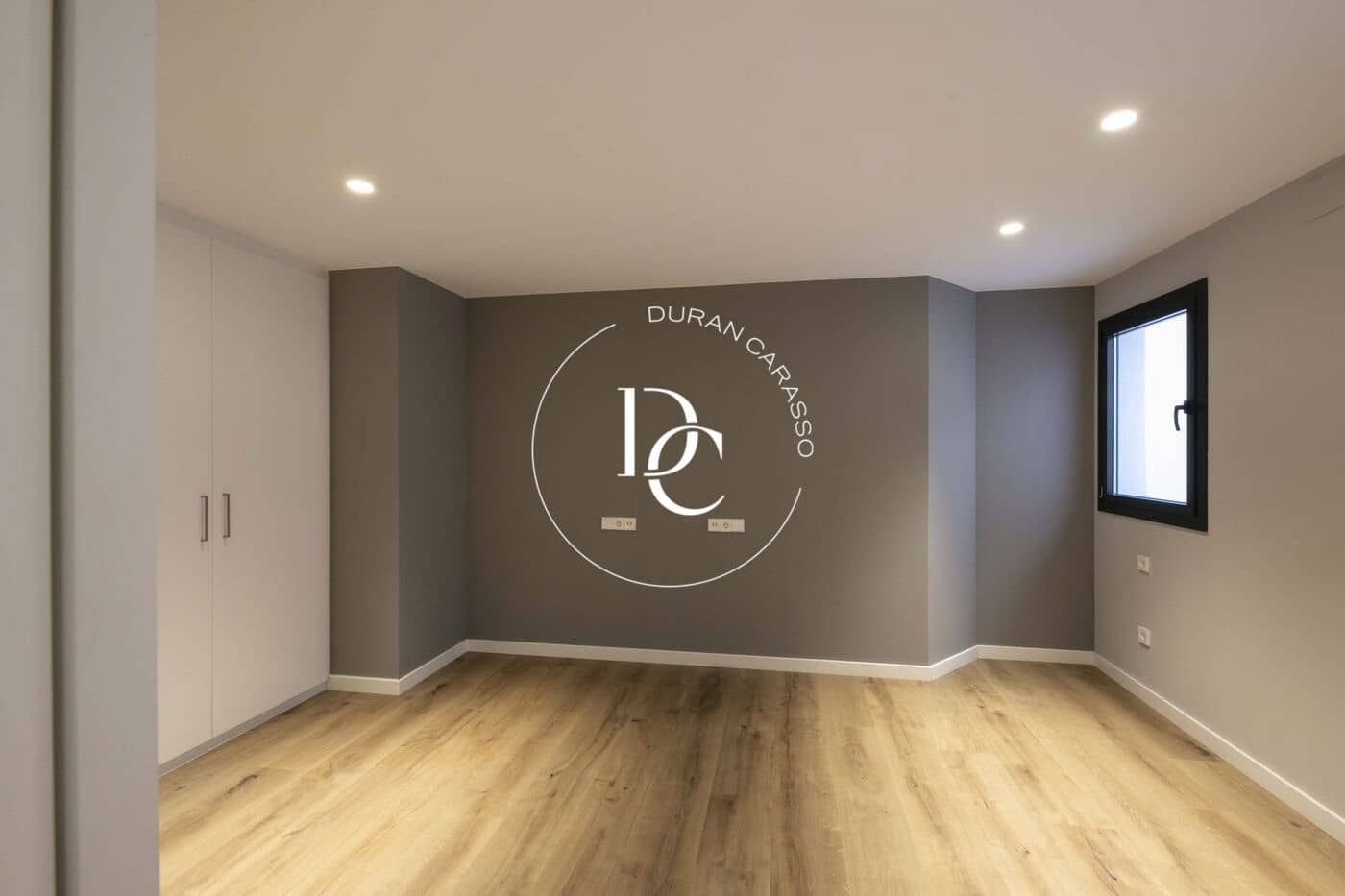 3 soveværelse Lejlighed til salg i Barcelona by - € 635.000 (Ref: 8296275)