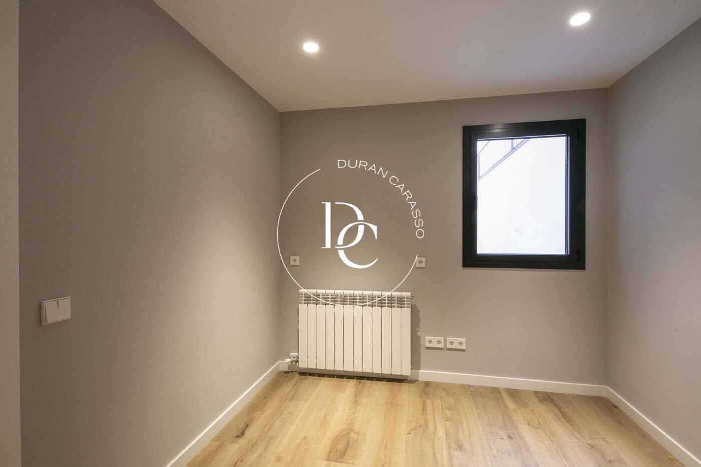 3 soveværelse Lejlighed til salg i Barcelona by - € 635.000 (Ref: 8296275)