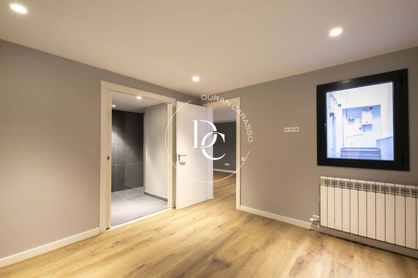 3 soveværelse Lejlighed til salg i Barcelona by - € 635.000 (Ref: 8296275)