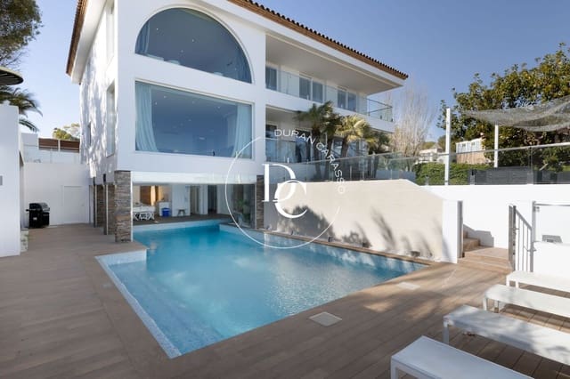 8 bedroom Villa for sale in Vilanova i la Geltrú - € 3,300,000 (Ref: 8296278)