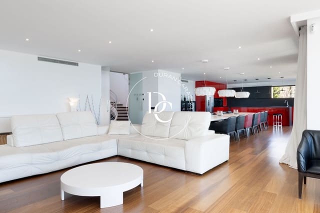 8 bedroom Villa for sale in Vilanova i la Geltrú - € 3,300,000 (Ref: 8296278)