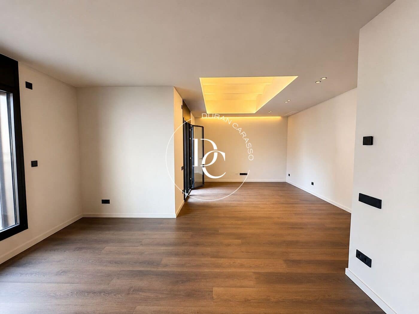 2 bedroom Apartment for sale in Barcelona city - € 1,350,000 (Ref: 8393367)