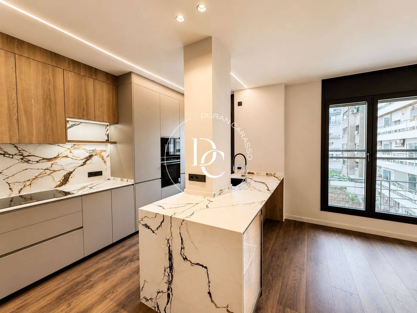 2 bedroom Apartment for sale in Barcelona city - € 1,350,000 (Ref: 8393367)