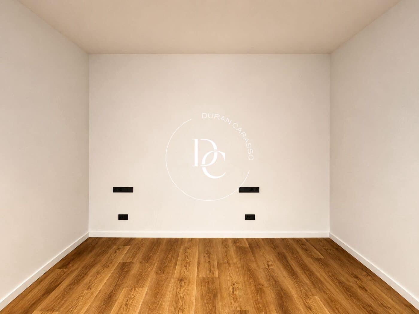 2 bedroom Apartment for sale in Barcelona city - € 1,350,000 (Ref: 8393367)
