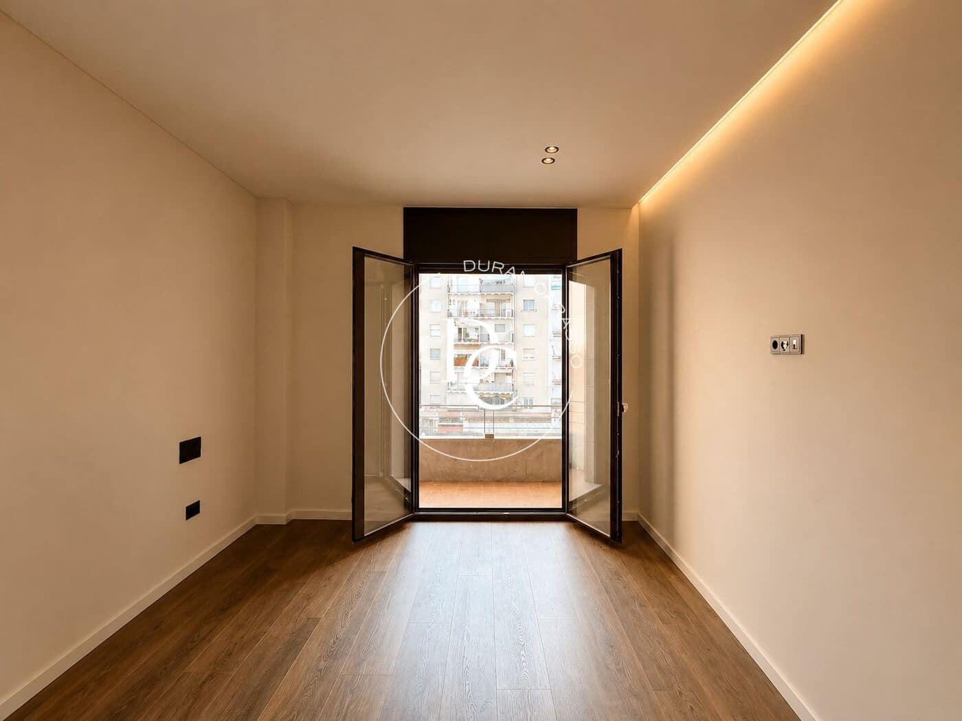 2 bedroom Apartment for sale in Barcelona city - € 1,350,000 (Ref: 8393367)