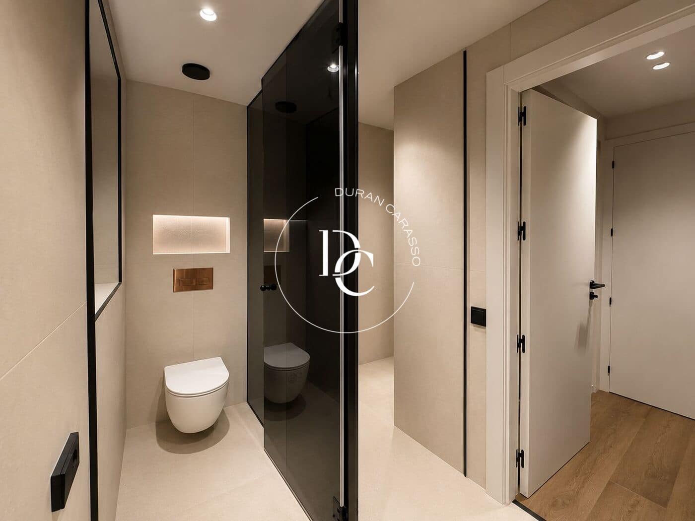 2 bedroom Apartment for sale in Barcelona city - € 1,350,000 (Ref: 8393367)