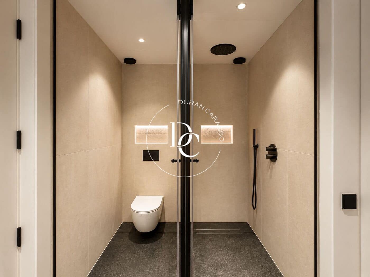 2 bedroom Apartment for sale in Barcelona city - € 1,350,000 (Ref: 8393367)