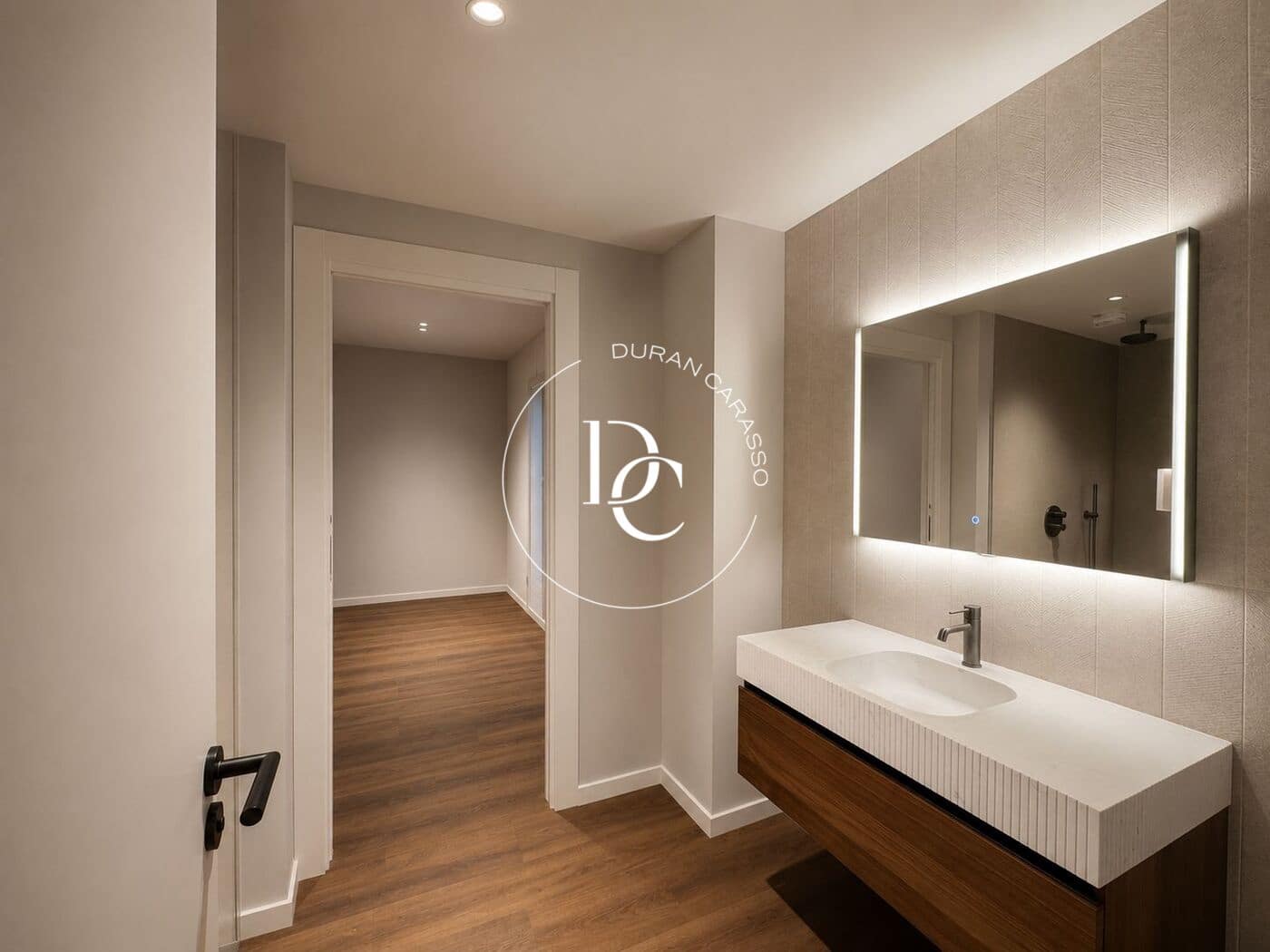 2 bedroom Apartment for sale in Barcelona city - € 1,350,000 (Ref: 8393367)