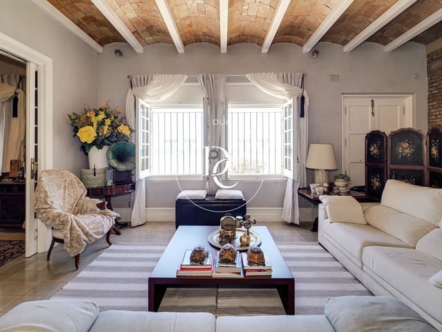 6 bedroom Villa for sale in Sant Salvador (Coma-Ruga), El Vendrell - € 1,850,000 (Ref: 8393368)