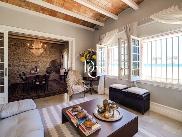 6 bedroom Villa for sale in Sant Salvador (Coma-Ruga), El Vendrell - € 1,850,000 (Ref: 8393368)