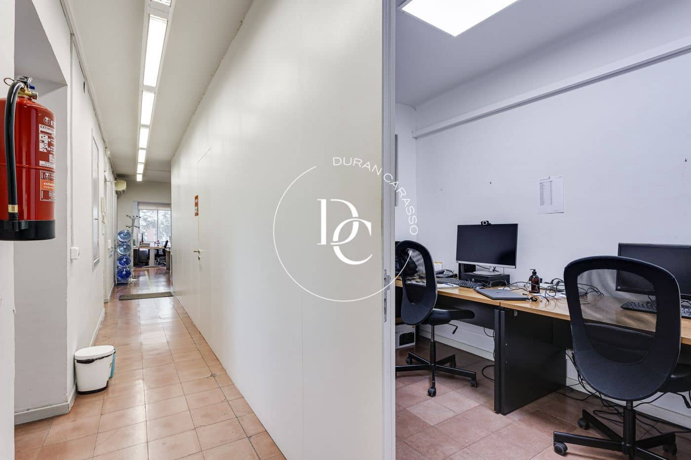 Biuro na sprzedaż w Miasto Barcelona - 515 000 € (Ref: 8455914)