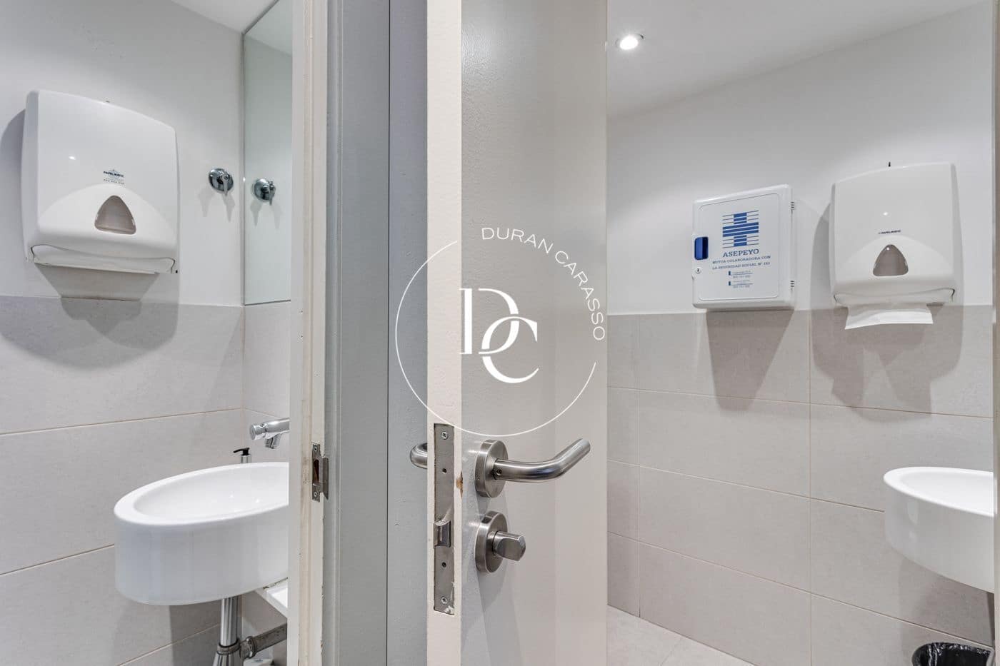 Biuro na sprzedaż w Miasto Barcelona - 515 000 € (Ref: 8455914)