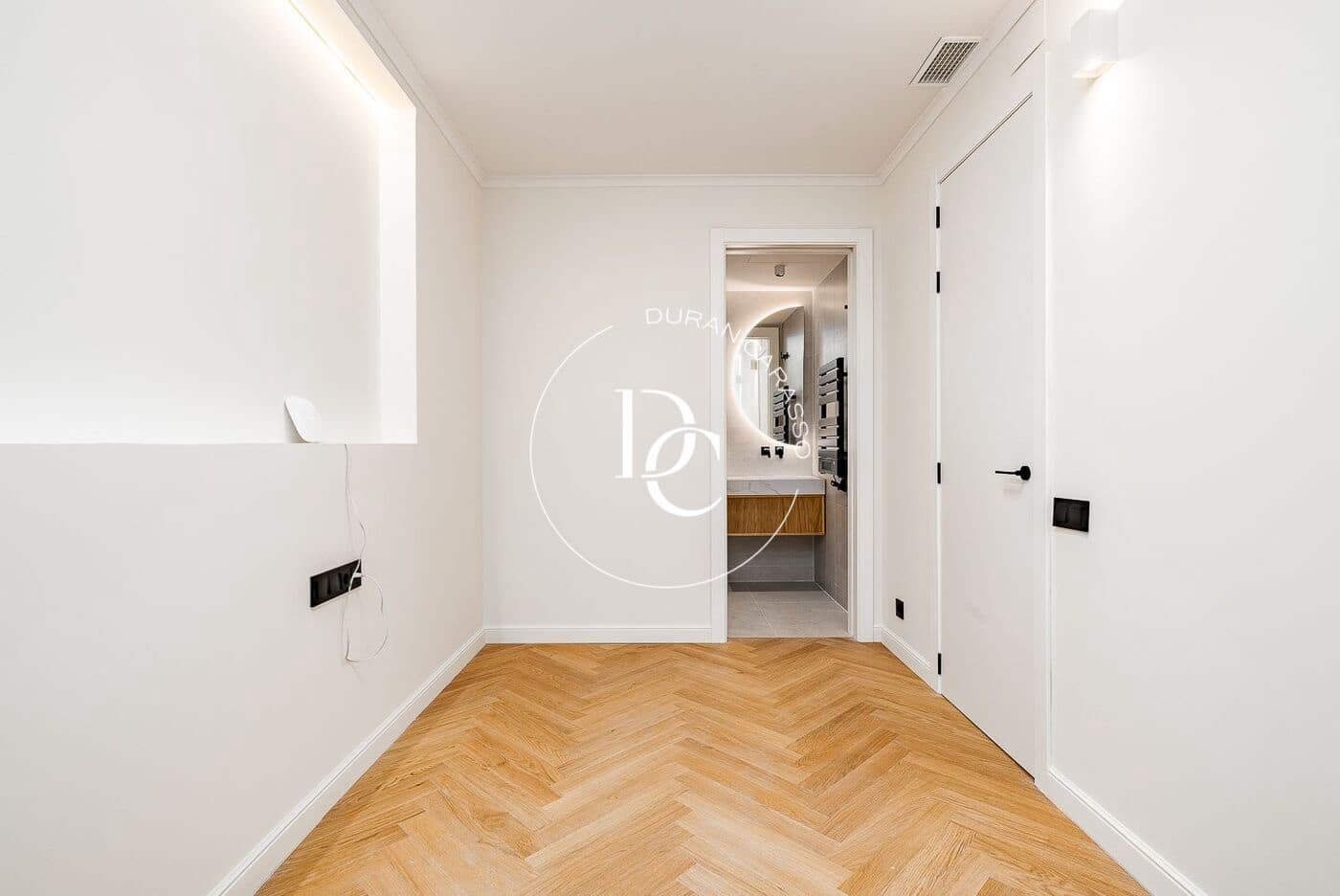 3 bedroom Apartment for sale in Barcelona city - € 1,245,000 (Ref: 8463911)