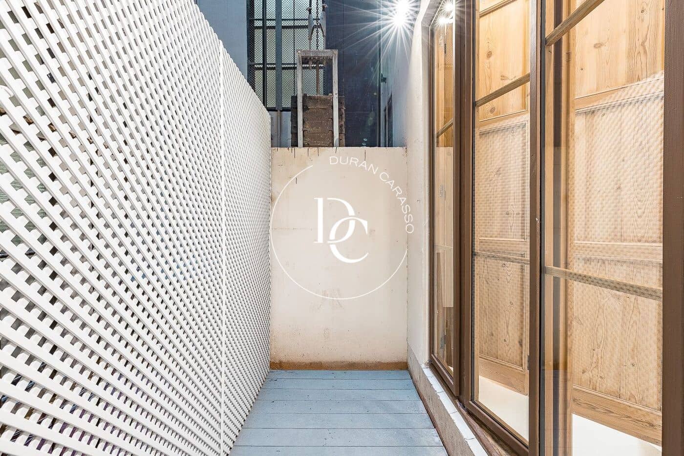 3 bedroom Apartment for sale in Barcelona city - € 1,245,000 (Ref: 8463911)