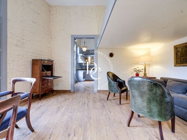 2 bedroom Apartment for sale in El Barri Gòtic, Barcelona city - € 500,000 (Ref: 8472663)