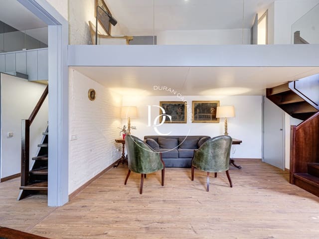 2 bedroom Apartment for sale in El Barri Gòtic, Barcelona city - € 500,000 (Ref: 8472663)