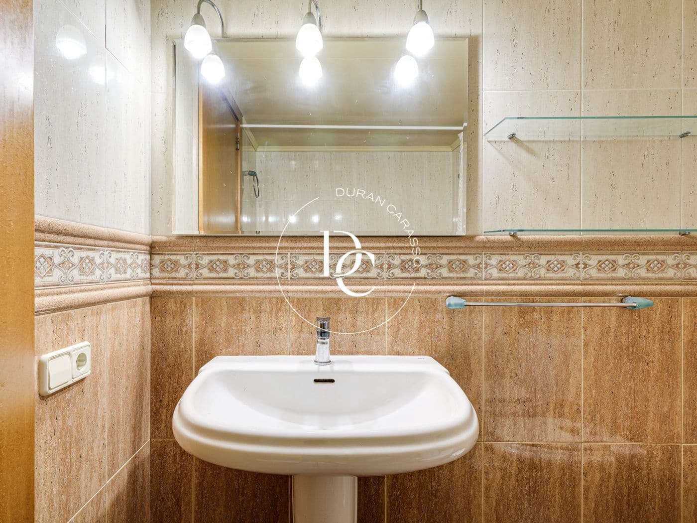 2 bedroom Apartment for sale in Barcelona city - € 500,000 (Ref: 8472663)