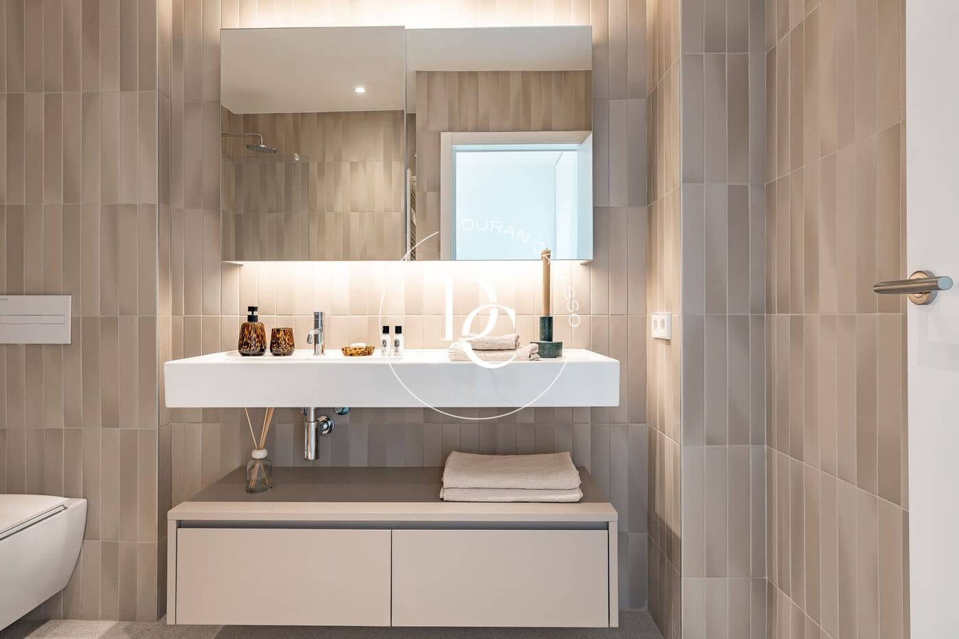 2 slaapkamer Penthouse te koop in Barcelona stad - € 2.150.000 (Ref: 8511852)