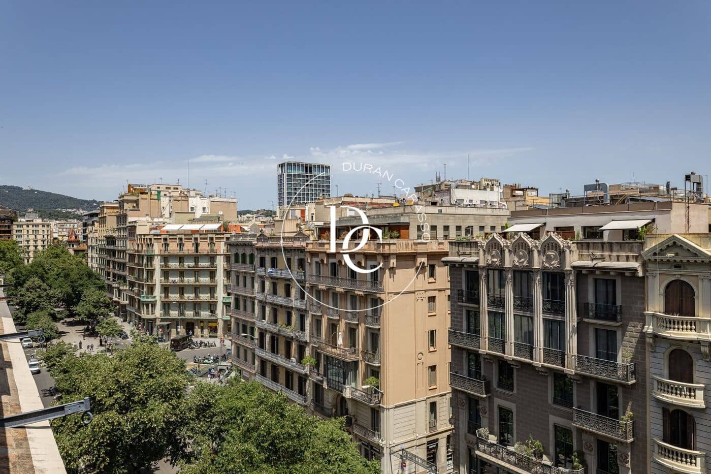 2 slaapkamer Penthouse te koop in Barcelona stad - € 2.150.000 (Ref: 8511852)