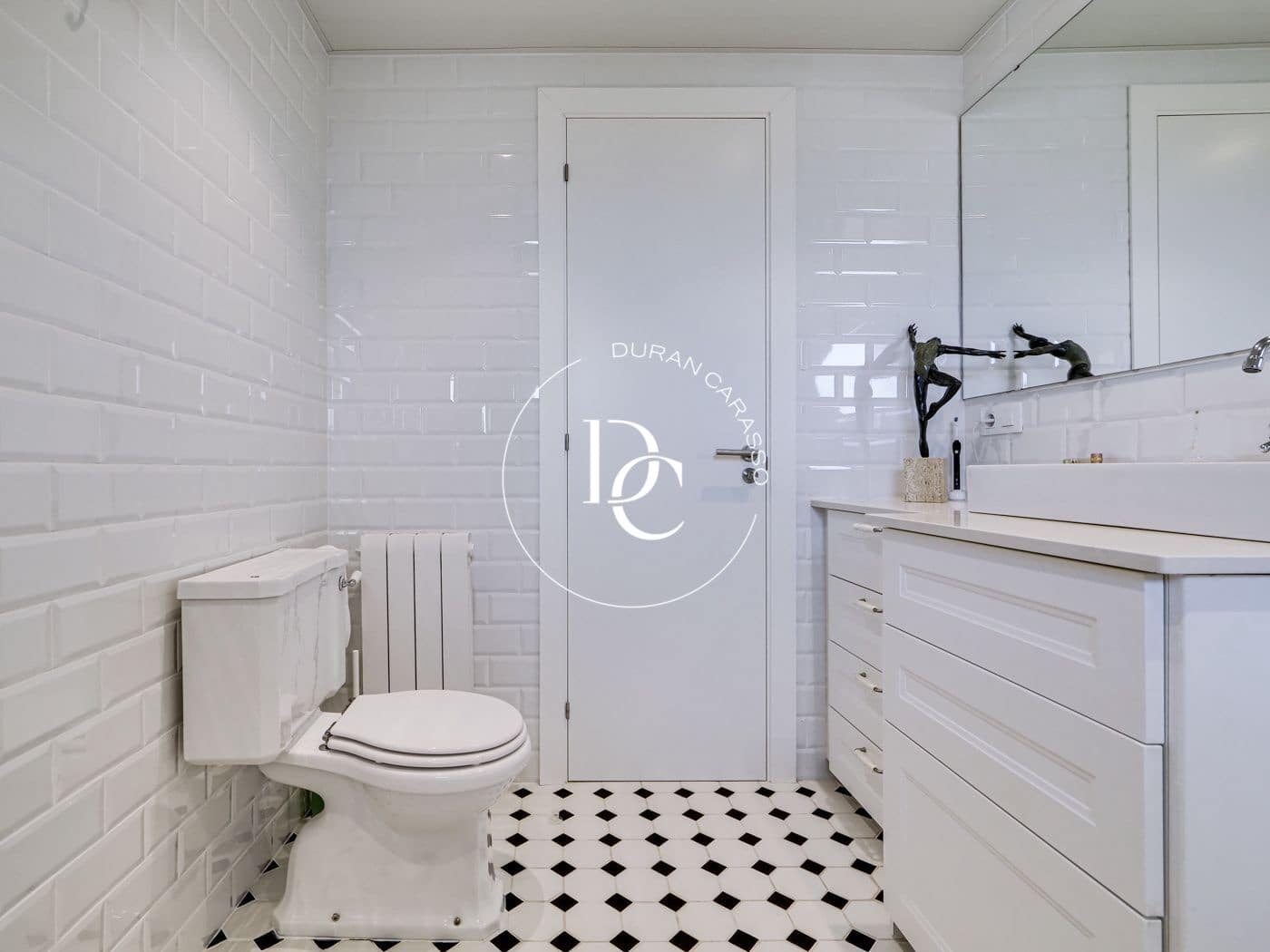 4 bedroom Apartment for rent in Sitges with pool - € 4,950 (Ref: 8532155)