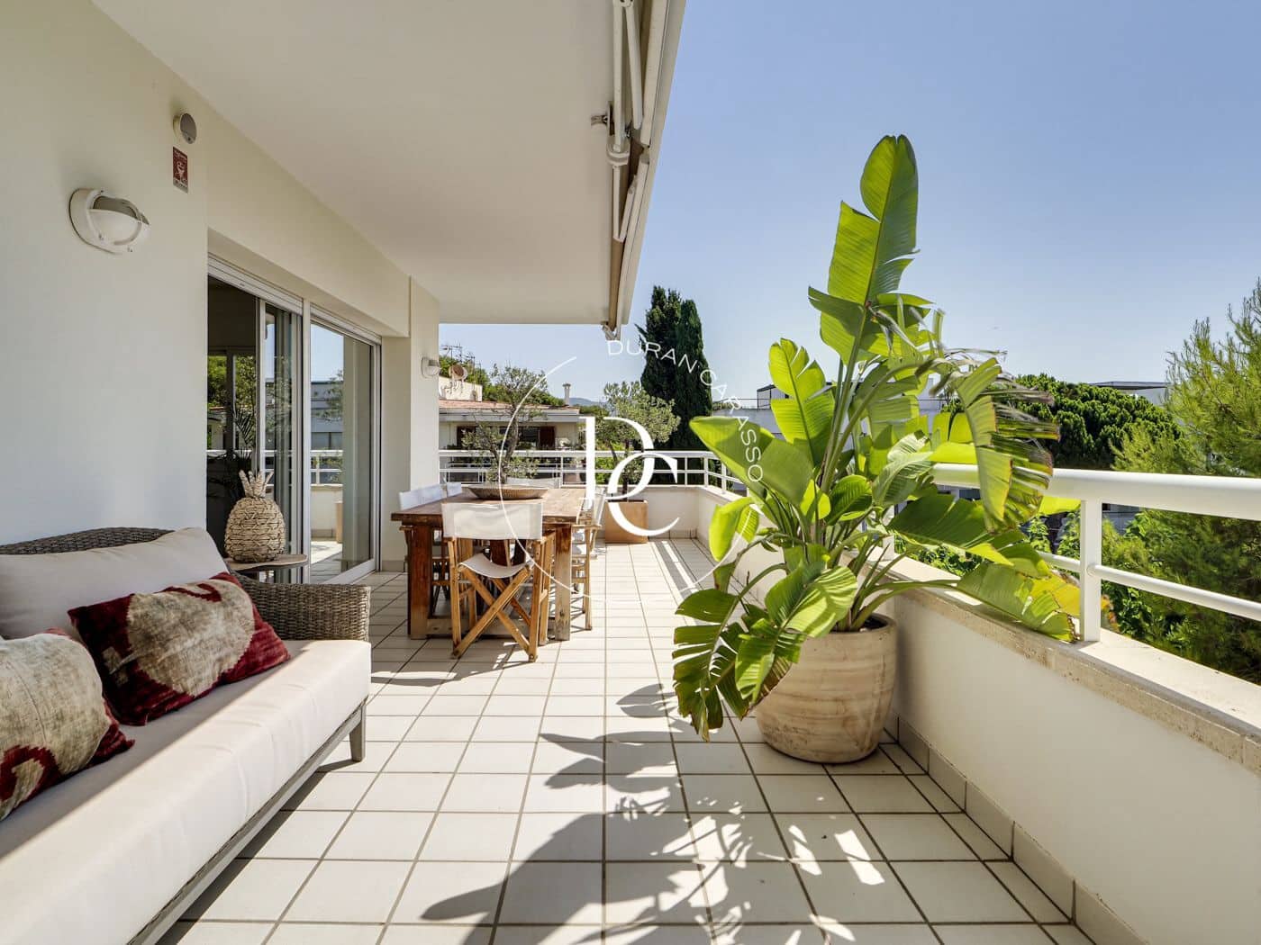 4 bedroom Apartment for rent in Sitges with pool - € 4,950 (Ref: 8532155)