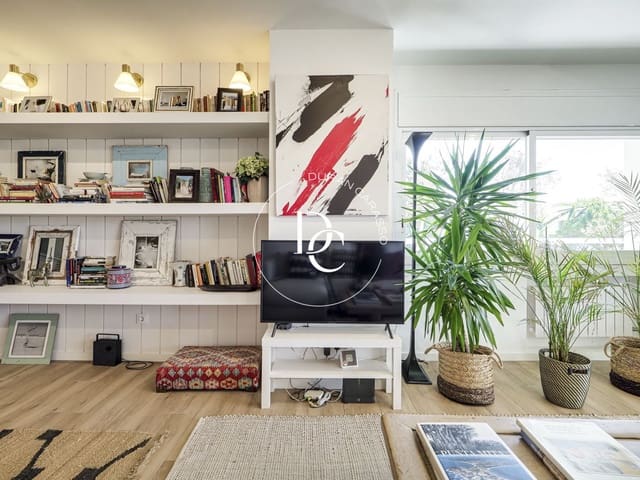 4 bedroom Apartment for rent in Sitges with pool - € 4,950 (Ref: 8532155)