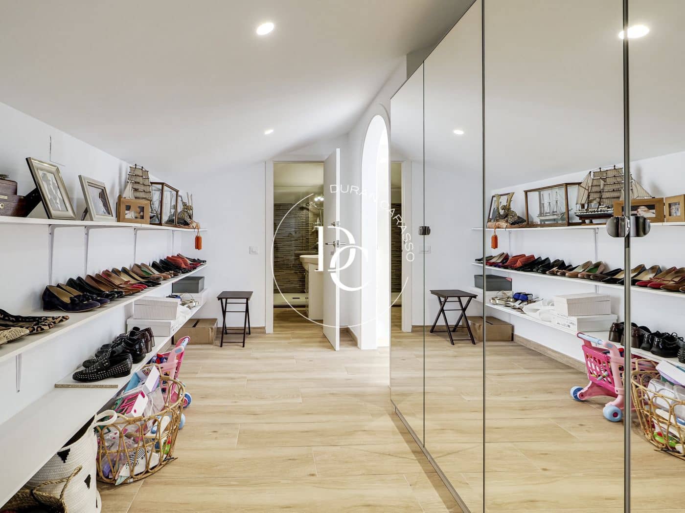 4 bedroom Apartment for rent in Sitges with pool - € 4,950 (Ref: 8532155)