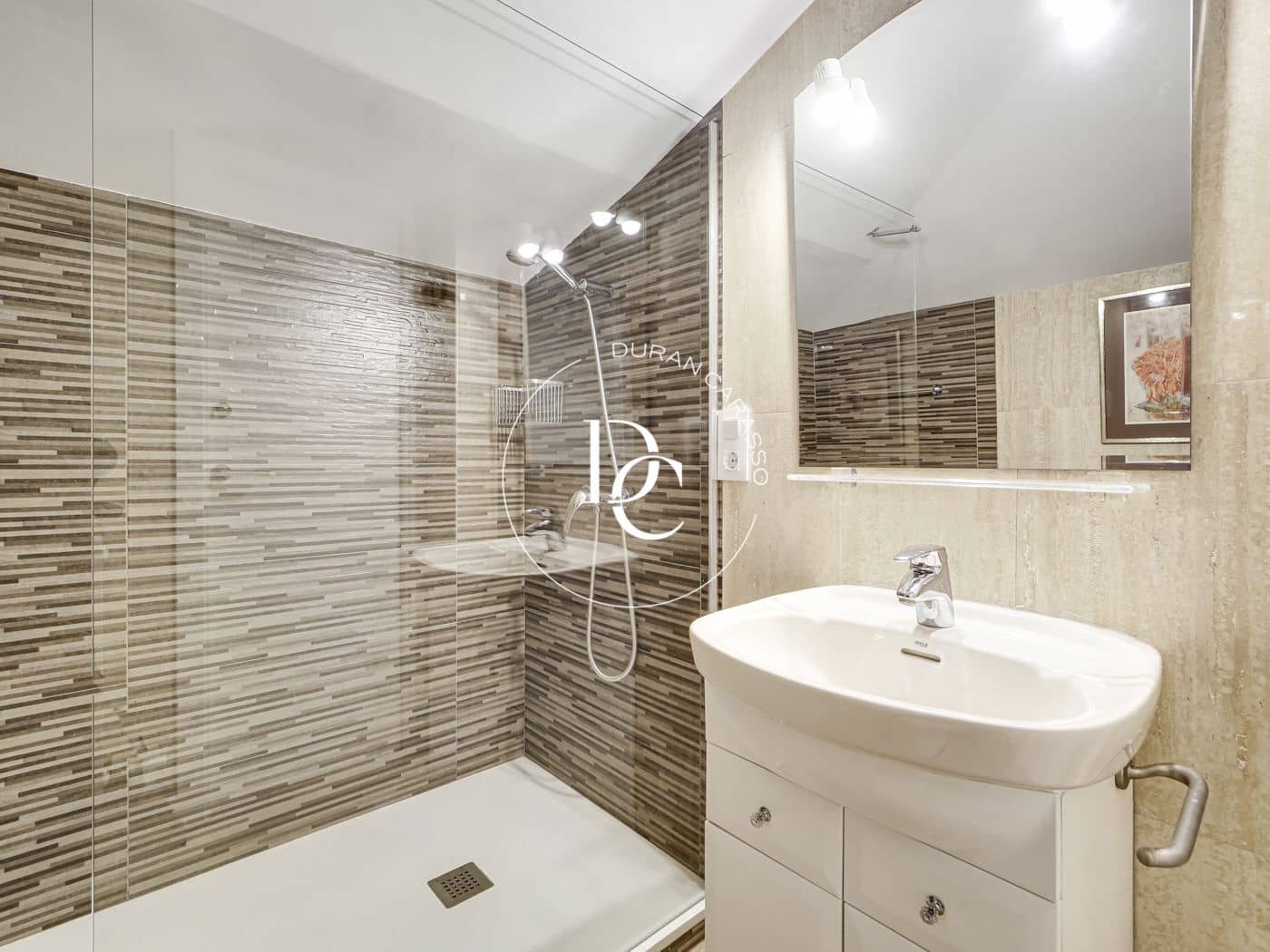 4 bedroom Apartment for rent in Sitges with pool - € 4,950 (Ref: 8532155)