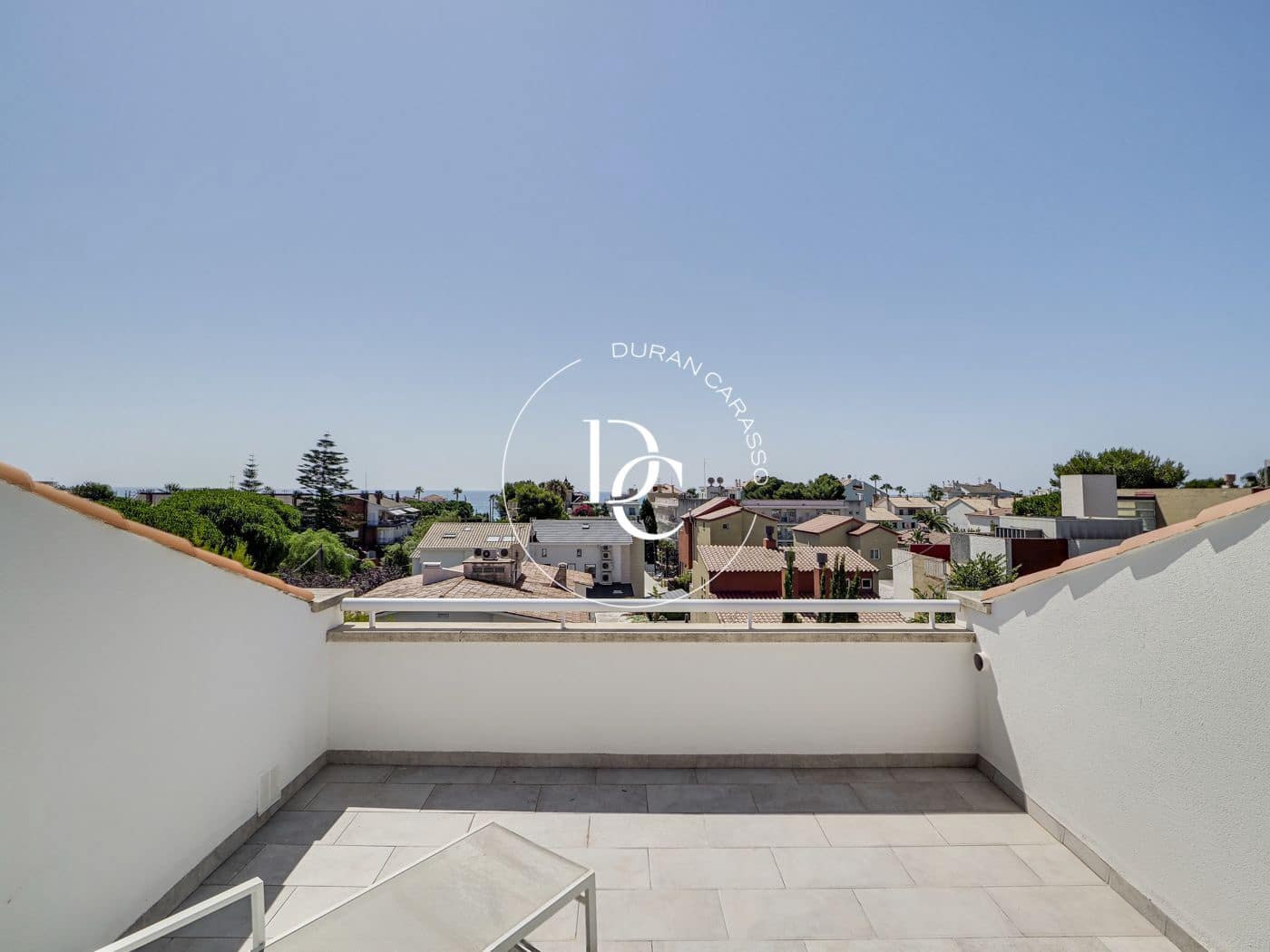 4 bedroom Apartment for rent in Sitges with pool - € 4,950 (Ref: 8532155)