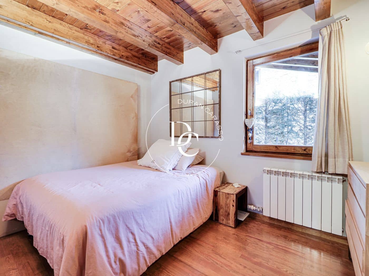 4 camera da letto Villetta Bifamiliare da affittare in Das con piscina garage - 1.600 € (Rif: 8536826)