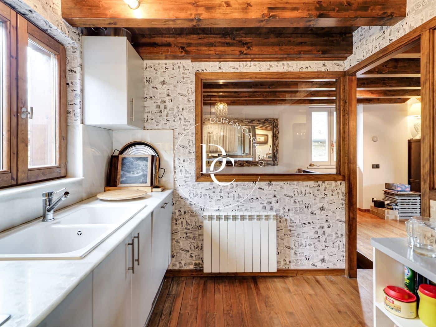 4 camera da letto Villetta Bifamiliare da affittare in Das con piscina garage - 1.600 € (Rif: 8536826)