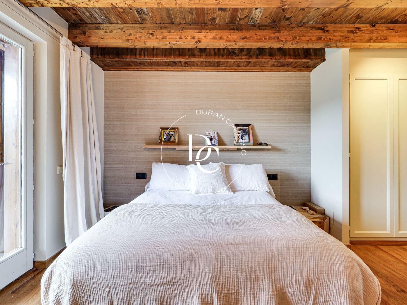 4 camera da letto Villetta Bifamiliare da affittare in Das con piscina garage - 1.600 € (Rif: 8536826)