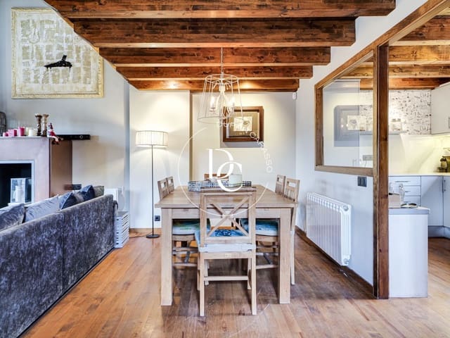 4 sovrum Semi-fristående Villa att hyra i Das med pool garage - 1 600 € (Ref: 8536826)