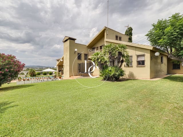 9 bedroom Finca/Country House for sale in Font-rubí with pool - € 1,800,000 (Ref: 8557538)